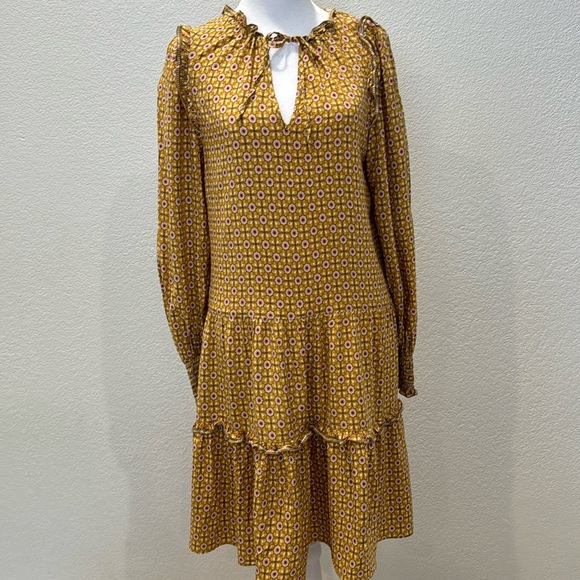 Max Studio Women’s Tiered V Neck Long Sleeve Floral Dress Size Medium - Picture 1 of 7